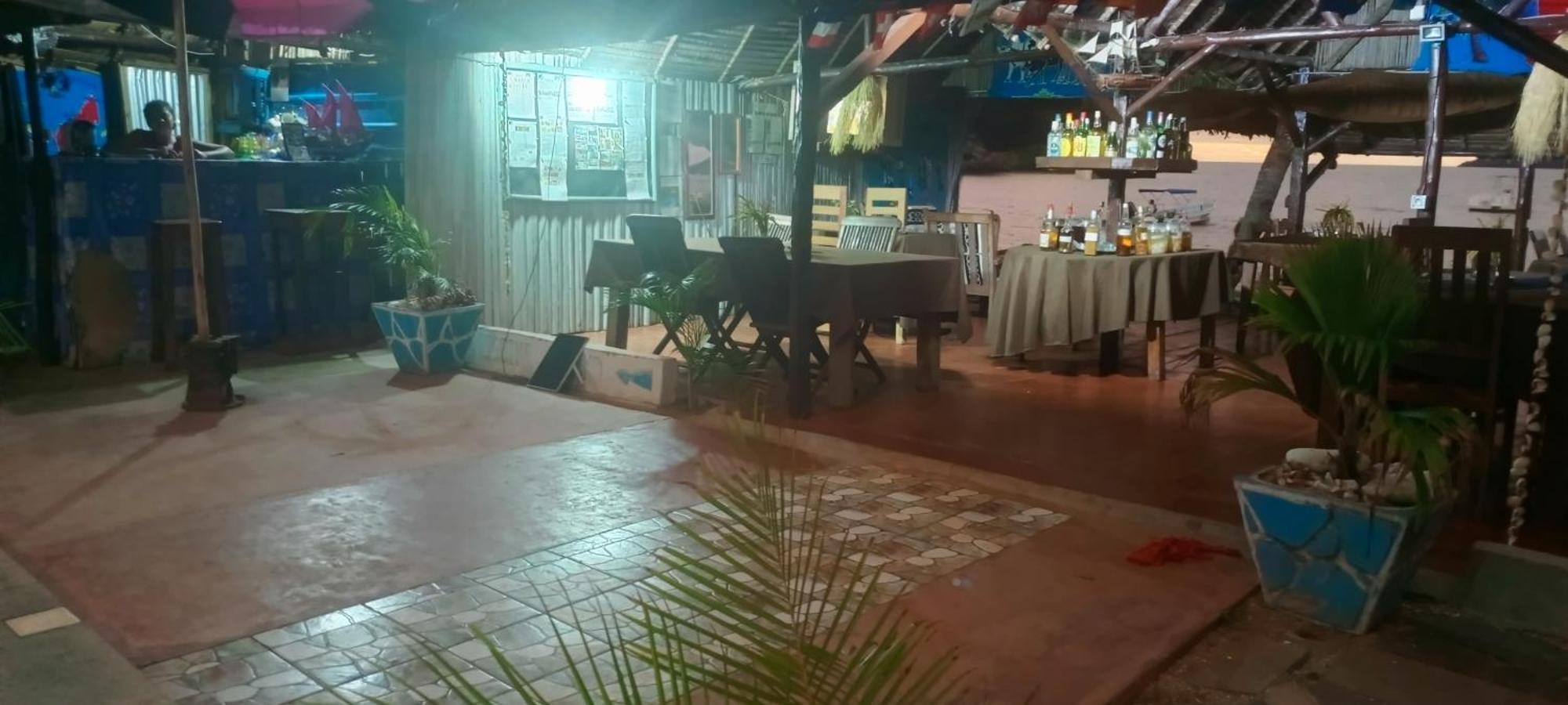 فندق Piscine Bimoko نوسي بي المظهر الخارجي الصورة