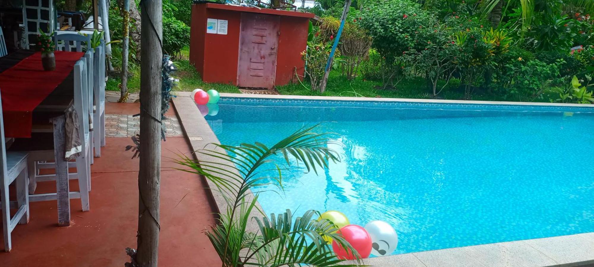فندق Piscine Bimoko نوسي بي المظهر الخارجي الصورة